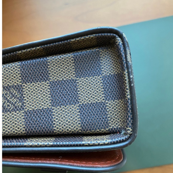 Es. Retail $1400 Authentic Louis Vuitton Damier Ebene Tribeca Carre Bag - Picture 3 of 7